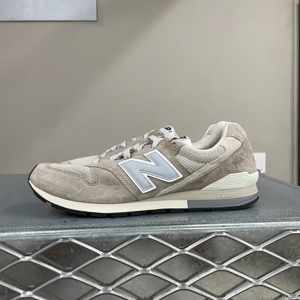 뉴발란스 996 그레이 275