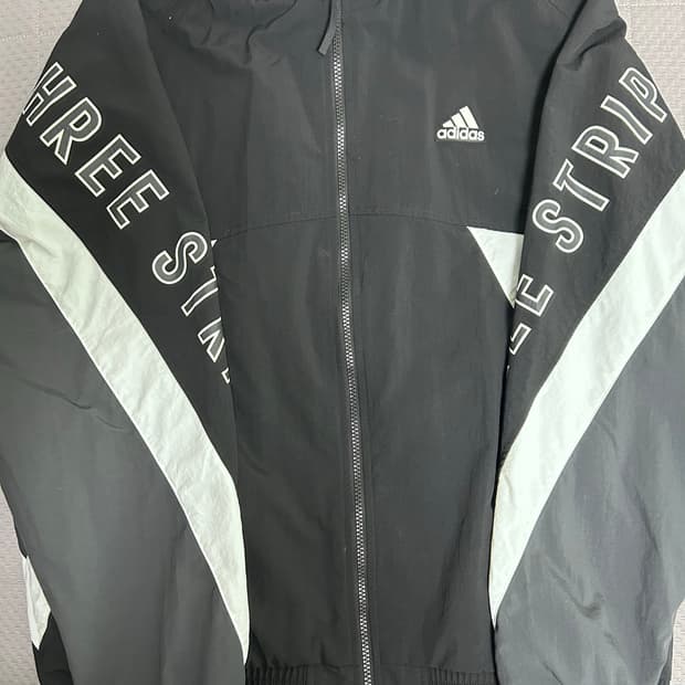 아디다스 THREE STRIPES 바람막이 자켓