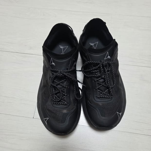 roa 셀라 42사이즈