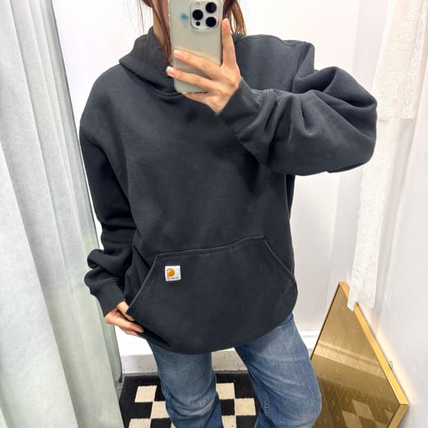 칼하트 블랙 로고 프린팅 오리지널핏 기모 후드티