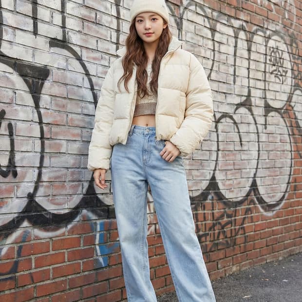 닉앤니콜 심볼 로고 하이넥 크롭 숏패딩