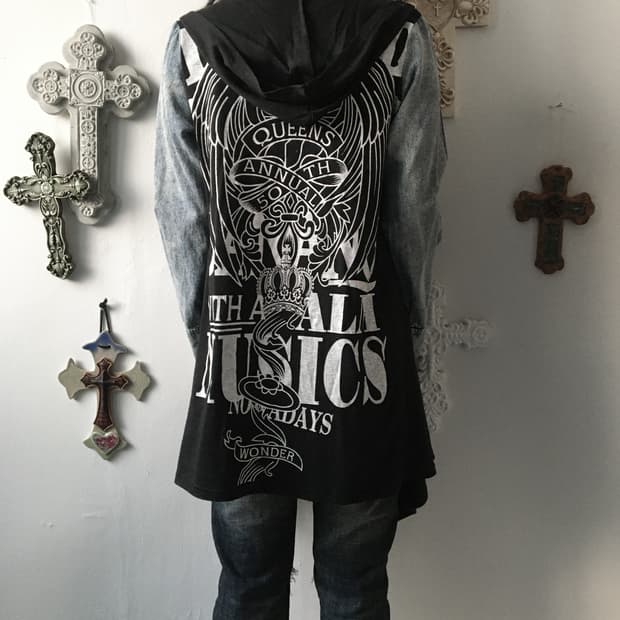 Back printing point hood drape open card