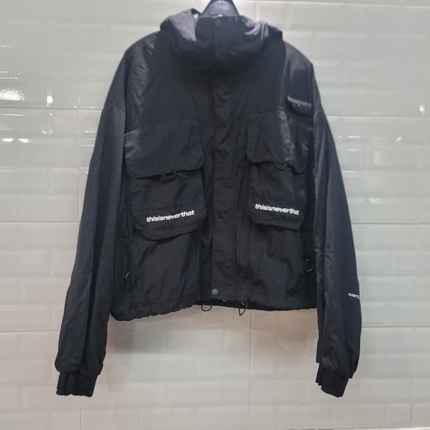 디스이스네버댓 크롭 바람막이