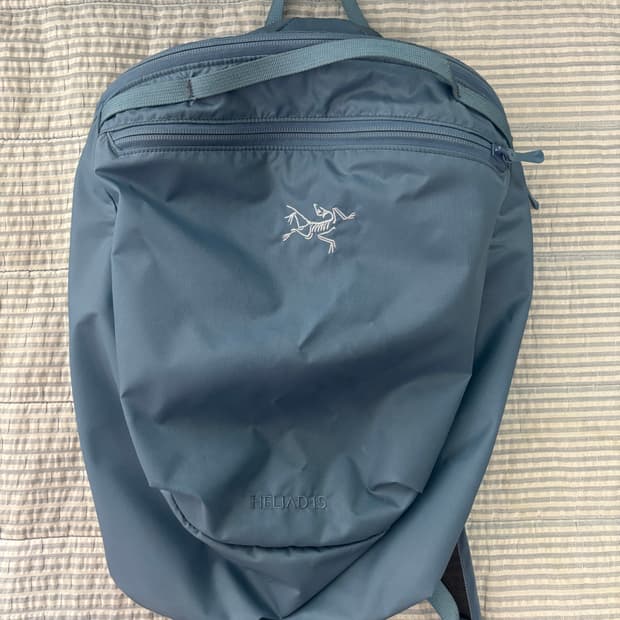 아크테릭스 헬리아드 15 백팩 스톤 워시