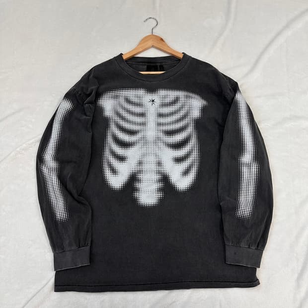 (L)다크룸스튜디오x찬스클로딩 본즈 롱 슬리브