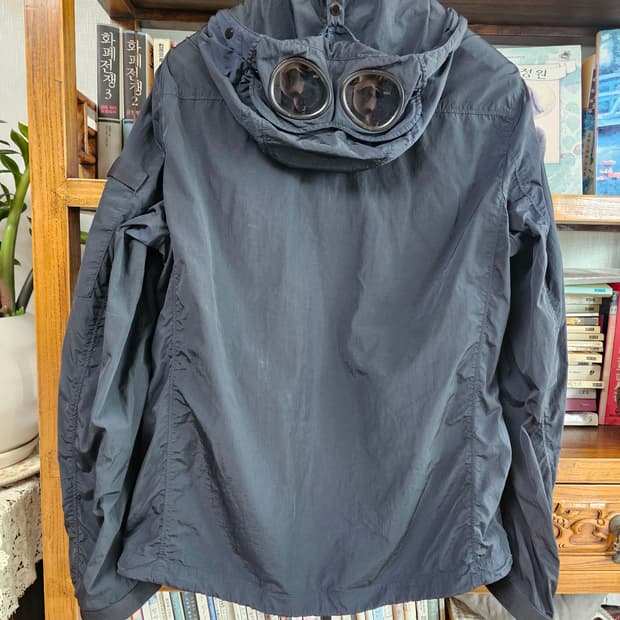 씨피 CP 컴퍼니 고글 나일론 자켓 팔아요. s 95 90