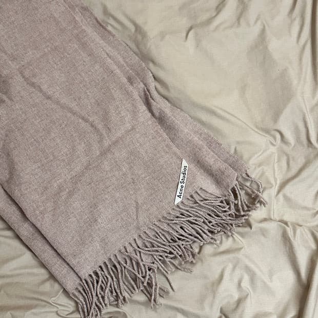 아크네스튜디오 머플러 오트밀멜란지