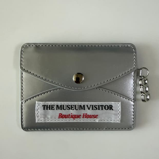 새상품) 더뮤지엄비지터 카드지갑