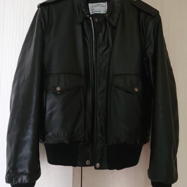 (40) 쇼트 A-2 레더자켓 블랙