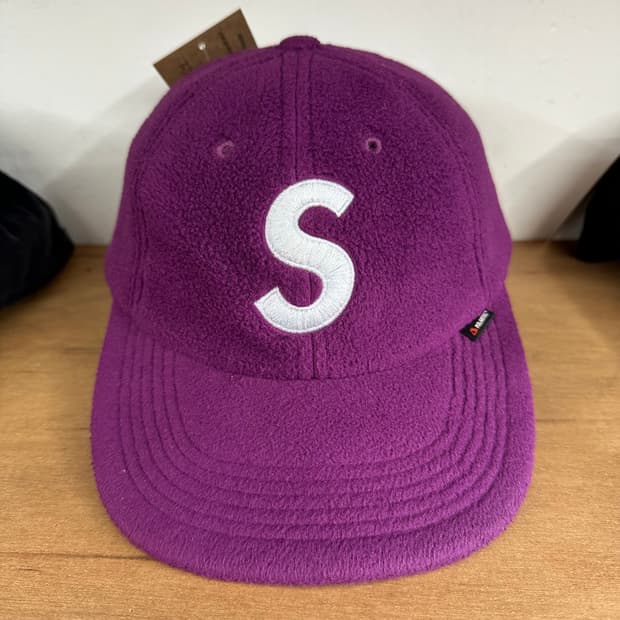 2018FW 슈프림 폴라텍 S로고 캡