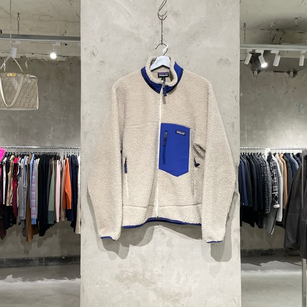 파타고니아 라이트 베이지 클래식 레트로-X 플리스