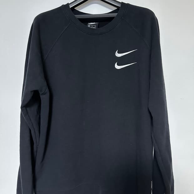 나이키 더블 스우시 맨투맨 블랙 색상 XL 사이즈