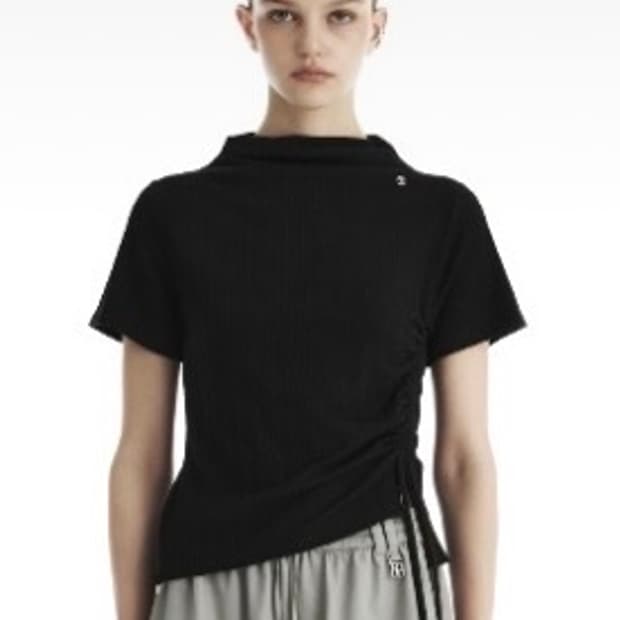 트리밍버드 STRING RIBBED MOCK NECK T-SHIRT