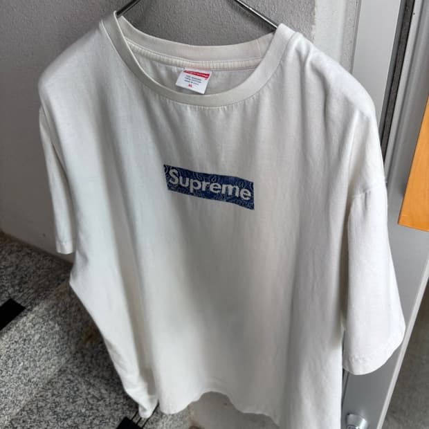 Vintage Supreme Round T