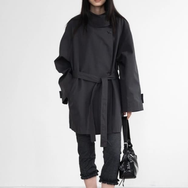 (구함) 피키소사이어티 하프 트렌치코트 차콜 구합니다