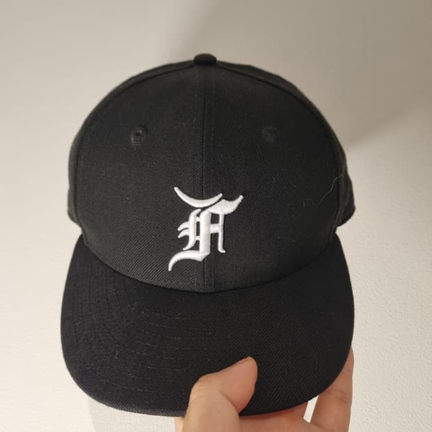 뉴에라 피어오브갓 59fifty 758 블랙 캡 모자