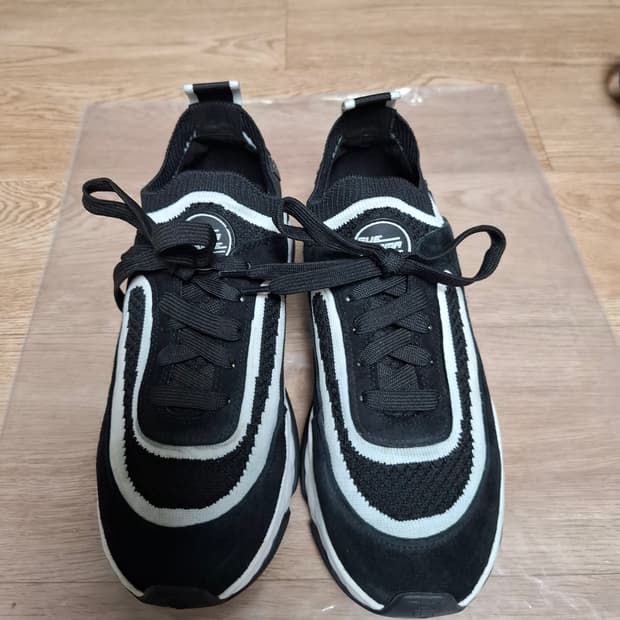 슈콤마보니 니트 스니커즈 240