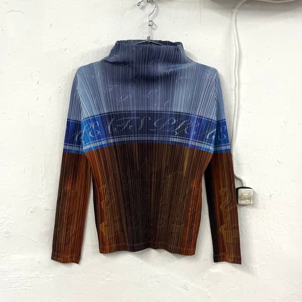 이세이미야케 플리츠 플리즈 2008FW 컬렉션 아트 하이넥 슬리브