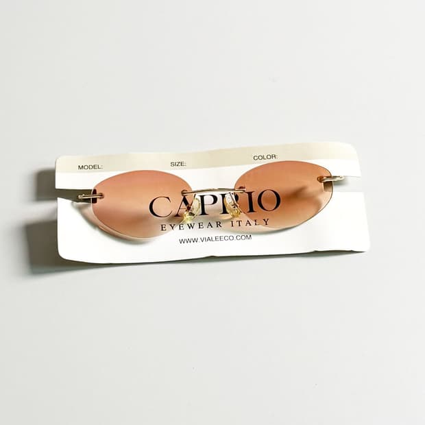 CAPRIO 오벌 무테 골드 메탈 프레임 빈티지 틴트 선글라스