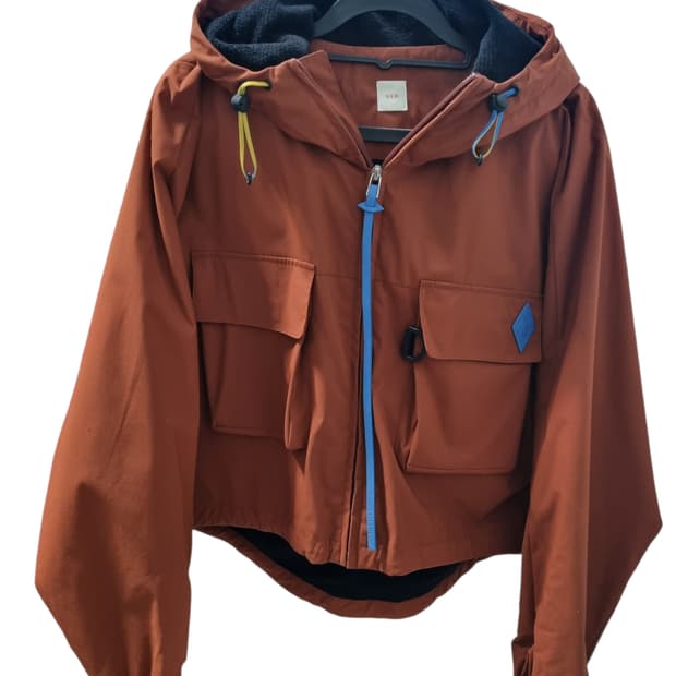 HEH 핸즈아이즈하트 브라운 후드 숏 자켓