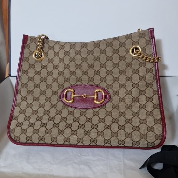 구찌  수프림 숄더백