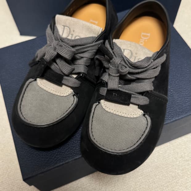 디올 로디 더비 슈즈
