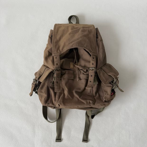 옐로우스톤 빈티지(Yellowstone Vintage) 3포켓 백팩