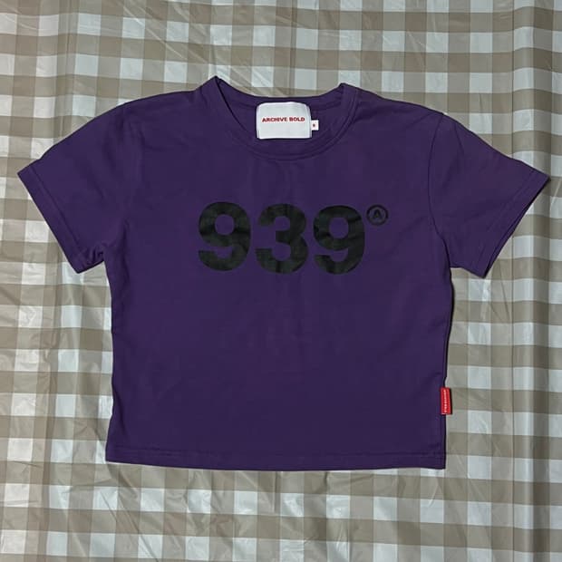 아카이브 볼드 939 퍼플 크롭 반팔 S 반팔티 여성 크롭티 보라