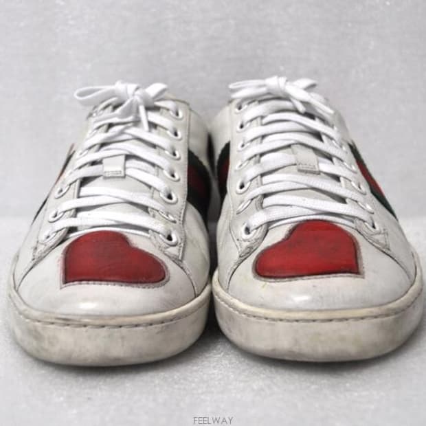 구찌/여성에이스하트자수스니커즈(사이즈225)정품