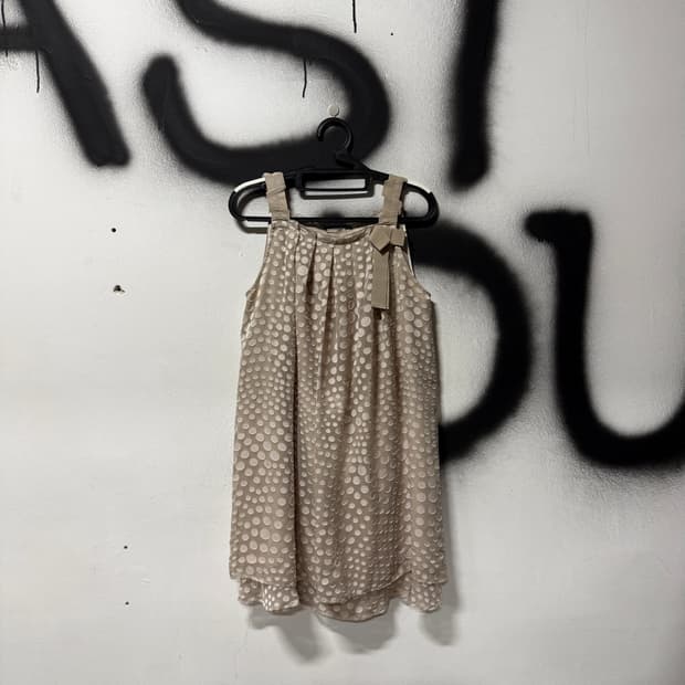 VTG 빈티지 베이지 도트 패턴 셔링 리본 슬리브리스 원피스