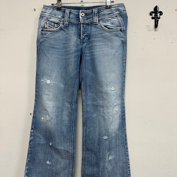 디젤 LAMBRY 0071J 부츠컷 데님팬츠