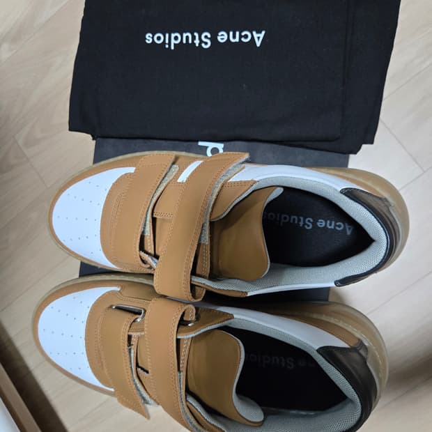 아크네 스튜디오 스트랩 운동화