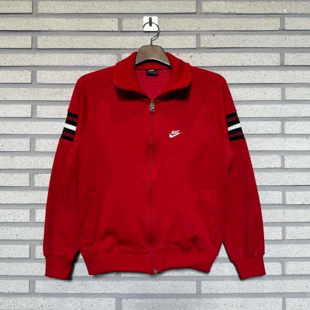 나이키 스우시 스트라이프 암 져지 레드