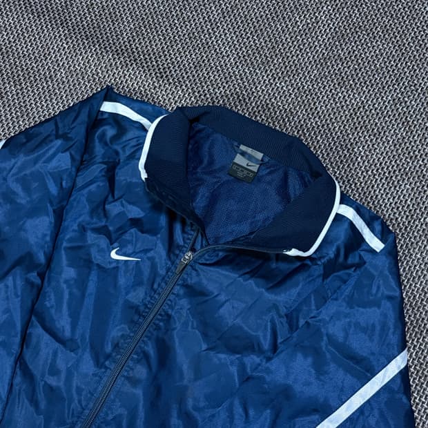 나이키 올드스쿨 바람막이