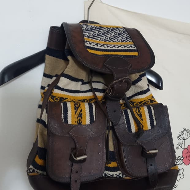 빈티지 에스닉 패턴 통가죽 백팩