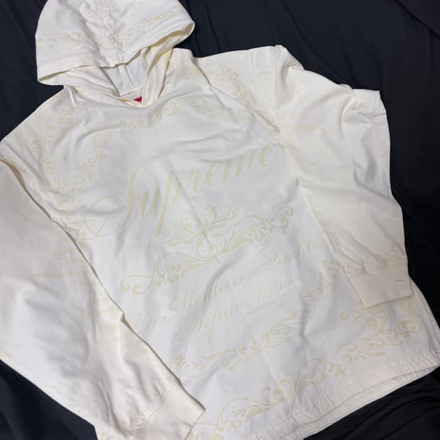 슈프림 셀레브르 후드 롱슬리브 탑 화이트 23SS