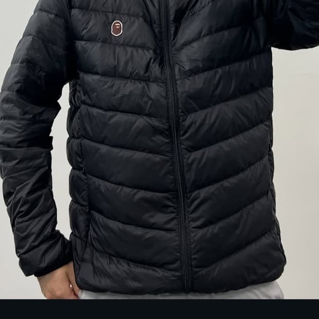 베이프 경량패딩