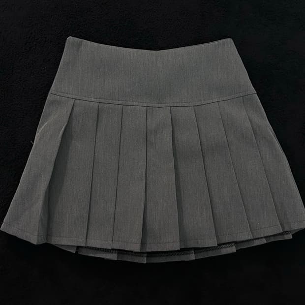 Preppy Pleated Skirt