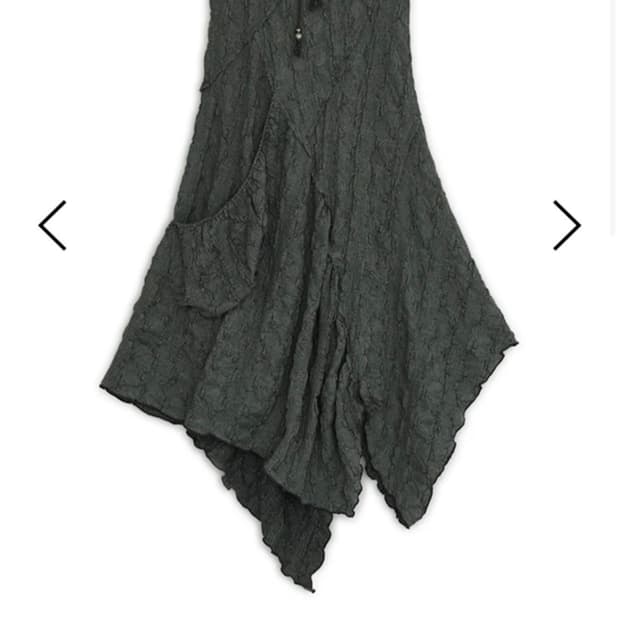 허그유어스킨 드로우 스트링 오프숄더 차콜