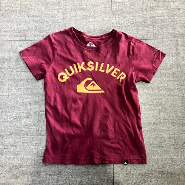 일본빈티지 Quiksilver 핀터깔y2k 딱붙핏 반팔티셔츠