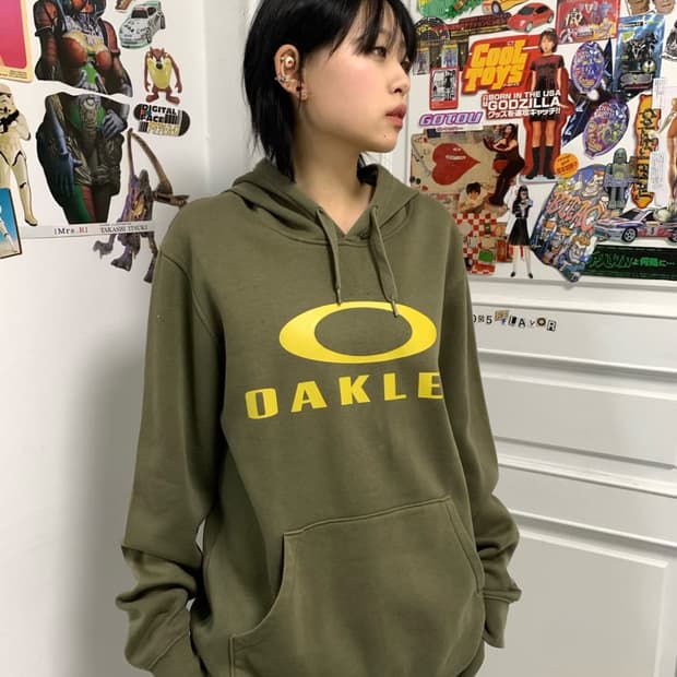 오클리 후드티 7만원