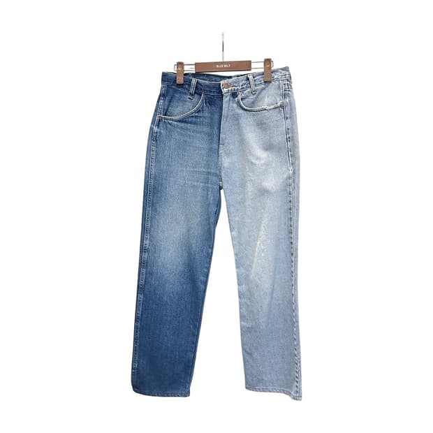 랭글러 리메이크 데님 팬츠 레귤러핏 백 패치 로고 디테일 중청 연청