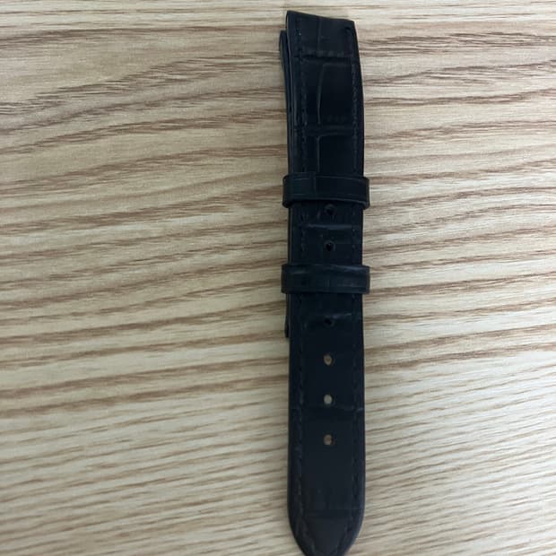 까르띠에 탱크 스몰 블랙 레더 스트랩