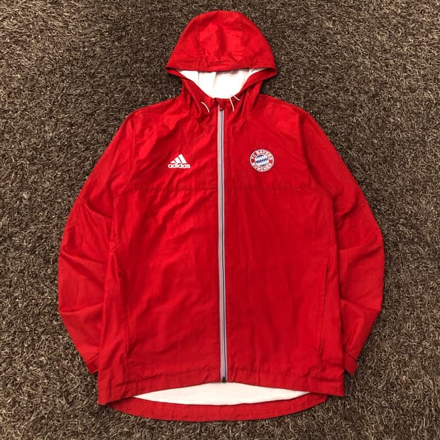 아디다스 바이에른 뮌헨 바람막이 자켓