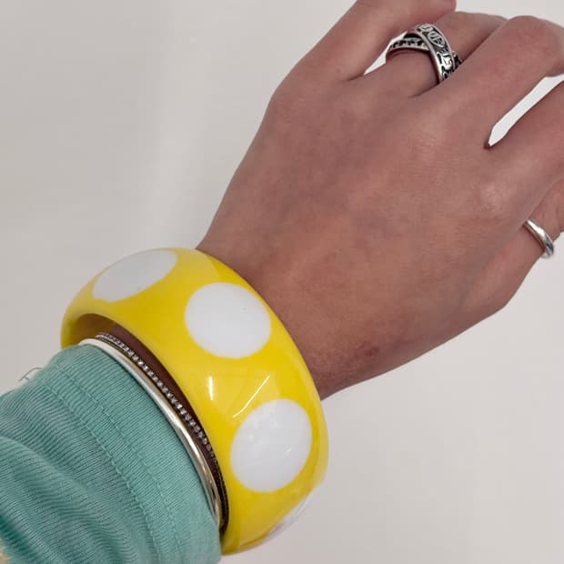 키치갸루 도트 뱅글