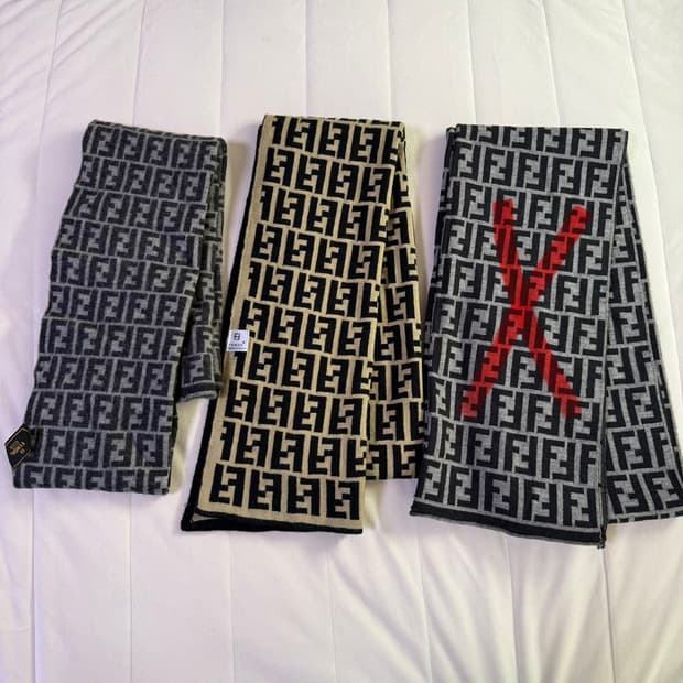 펜디 정품 자카드 모노그램 울 머플러