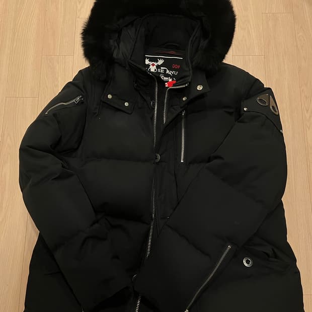 무스너클 블랙 패딩 xl