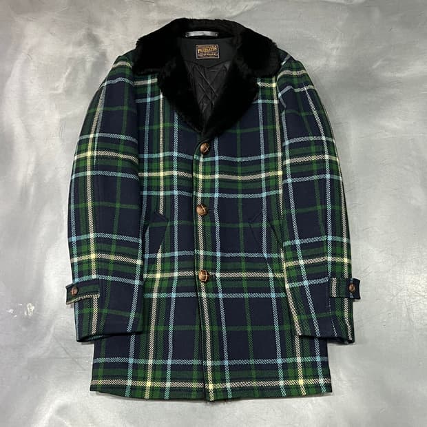  팬들턴 퍼카라 체크 코트 y15586