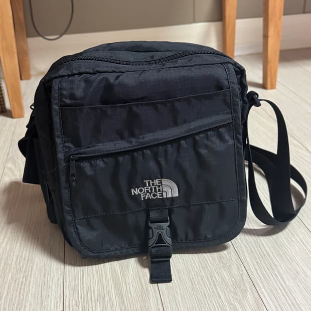 노스페이스 크로스백