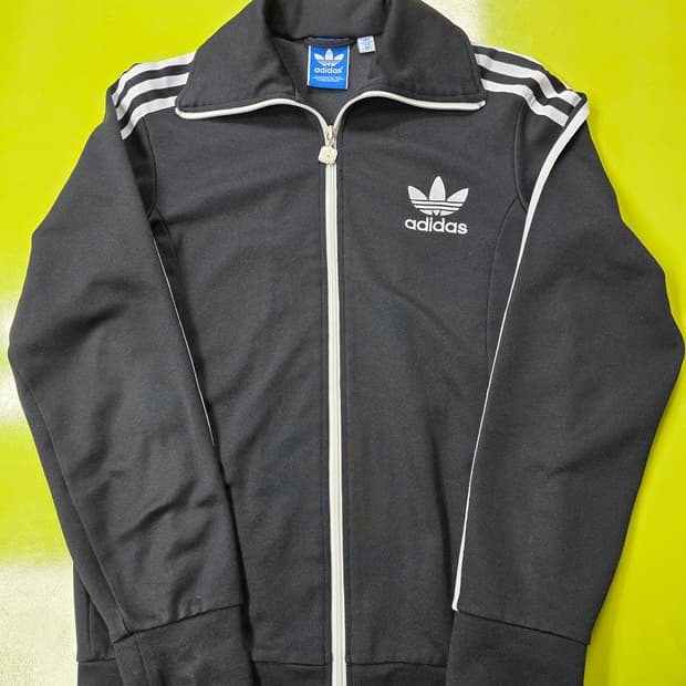 아디다스 블랙 삼선 트랙탑